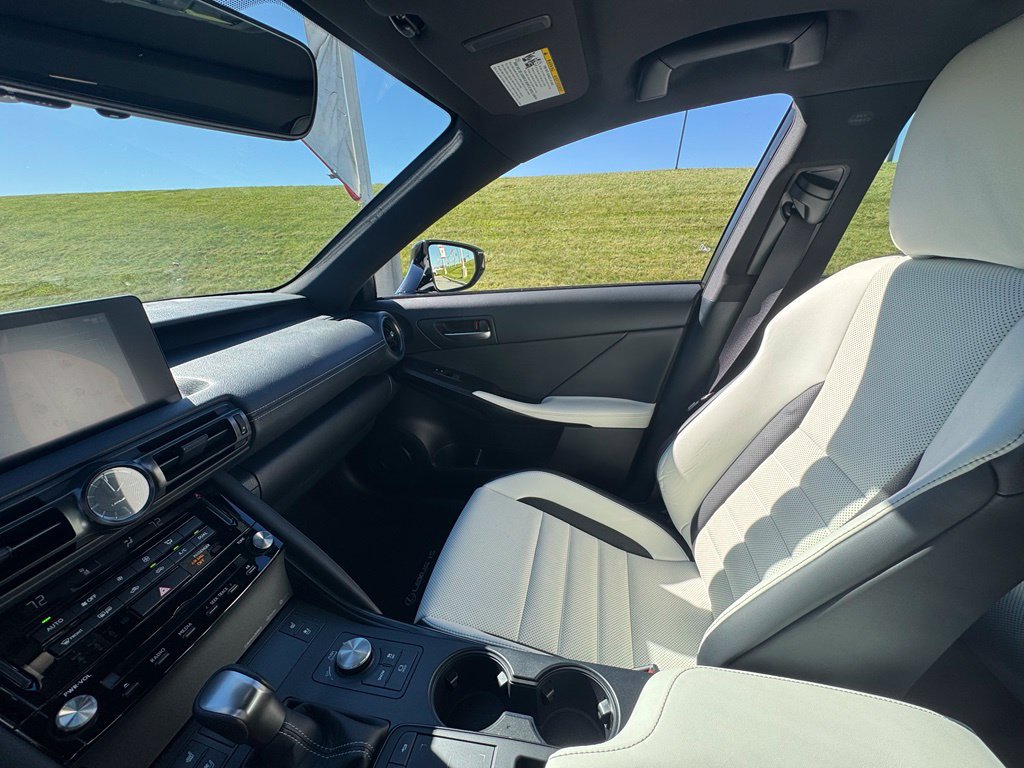 Used 2025 Lexus IS 350 F Sport w/ Accessory Package 2 AWD/4WD image 20