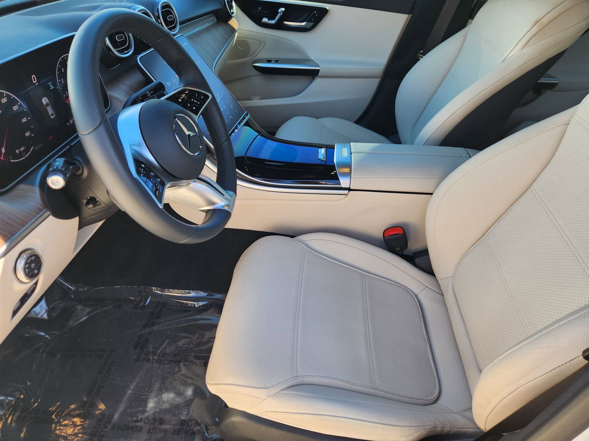 Used 2025 Mercedes-Benz C 300 Sedan image 2