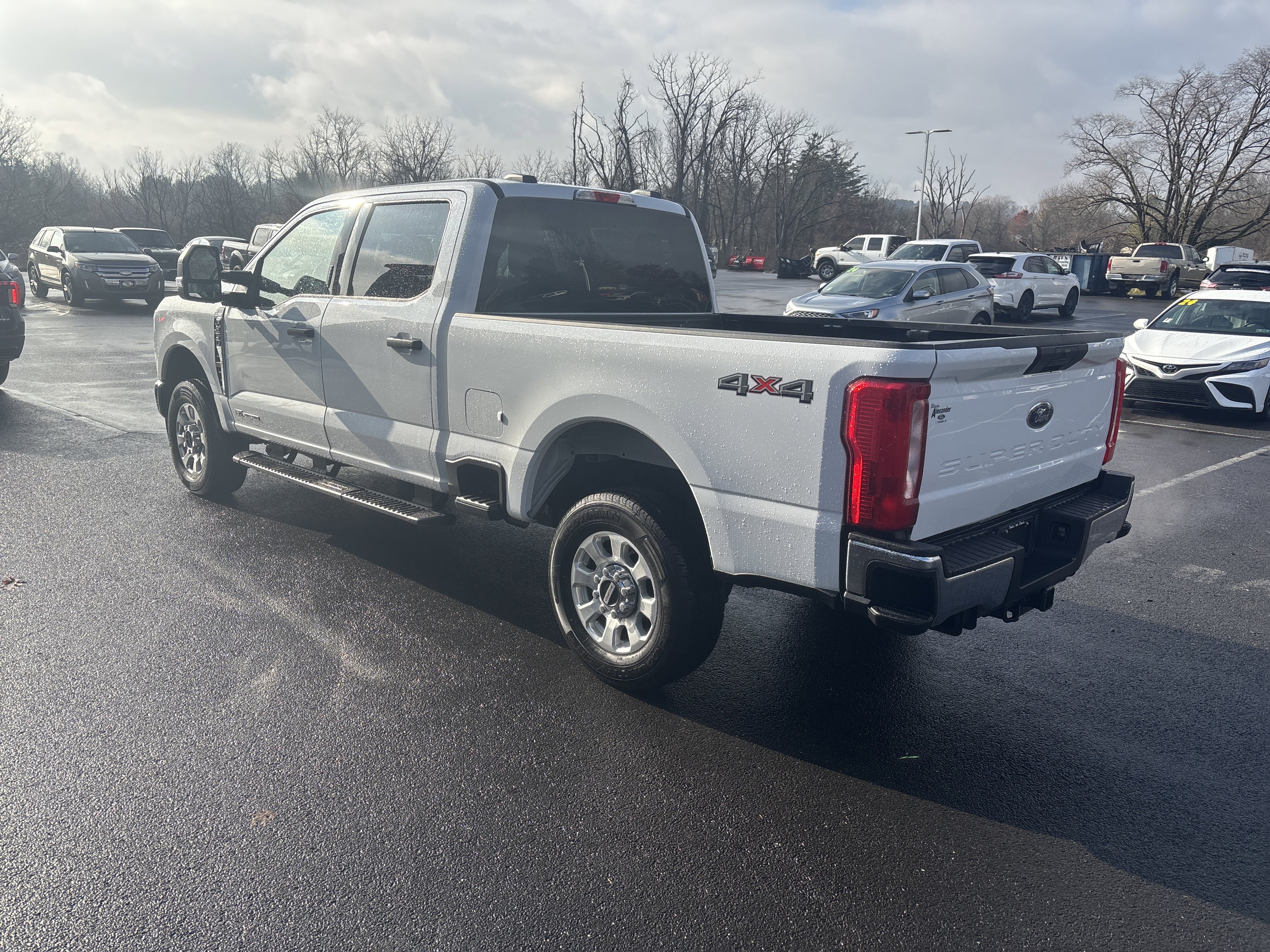 Used 2024 Ford F250 XLT image 6