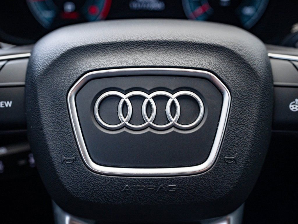 Certified 2025 Audi Q5 2.0T Premium w/ Convenience Plus Package image 26