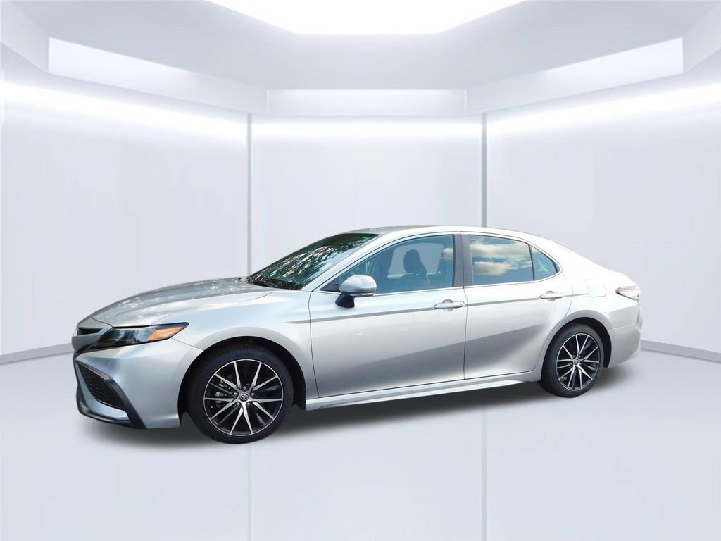 Used 2023 Toyota Camry SE FWD image 7
