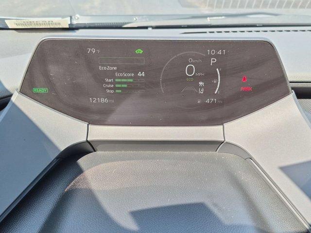 Certified 2025 Toyota Prius LE FWD image 10