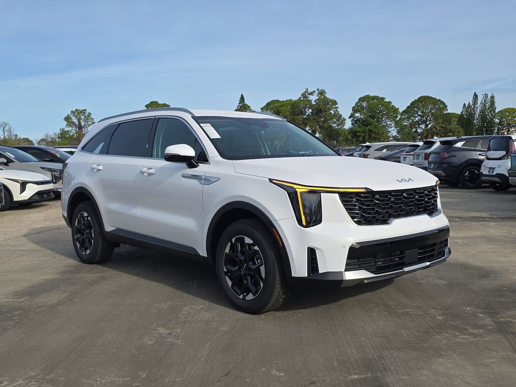New 2026 Kia Sorento S image 2