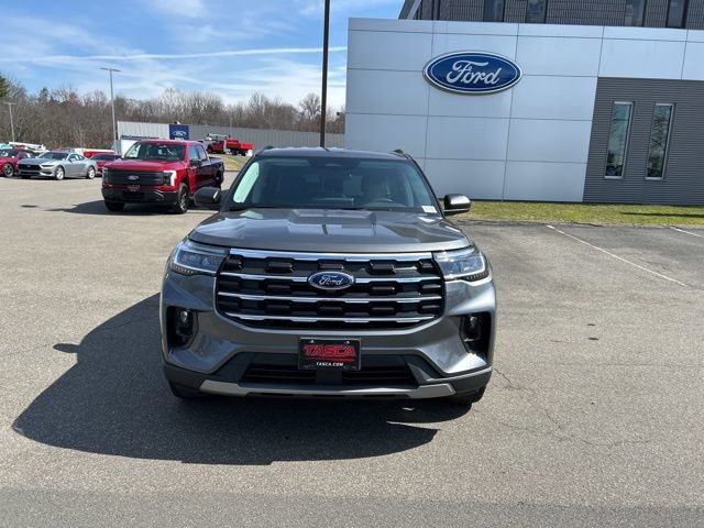 New 2026 Ford Explorer Active w/ Active Comfort Package image 2