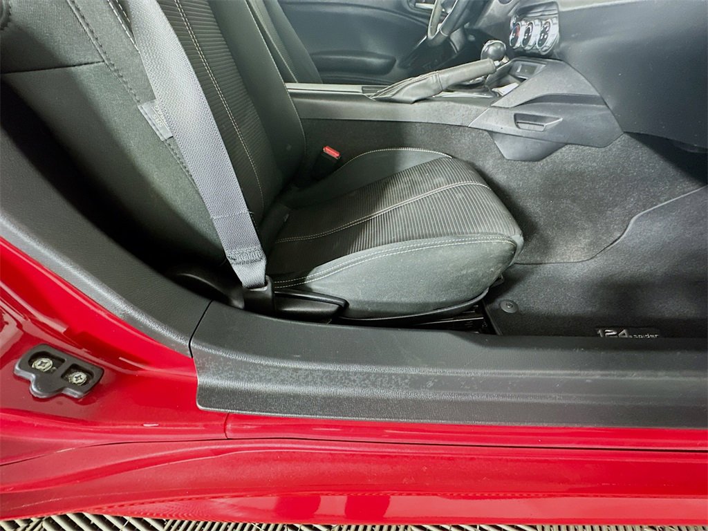 Used 2019 FIAT 124 Spider Classica image 21