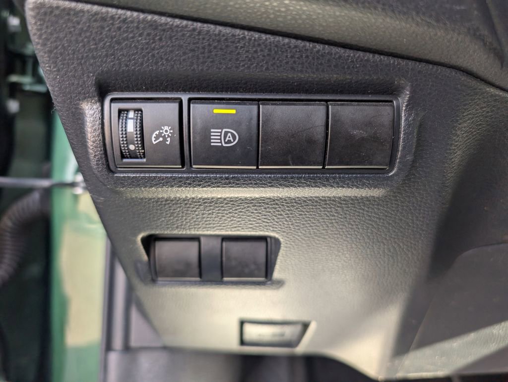 Used 2022 Toyota Corolla Cross LE image 23