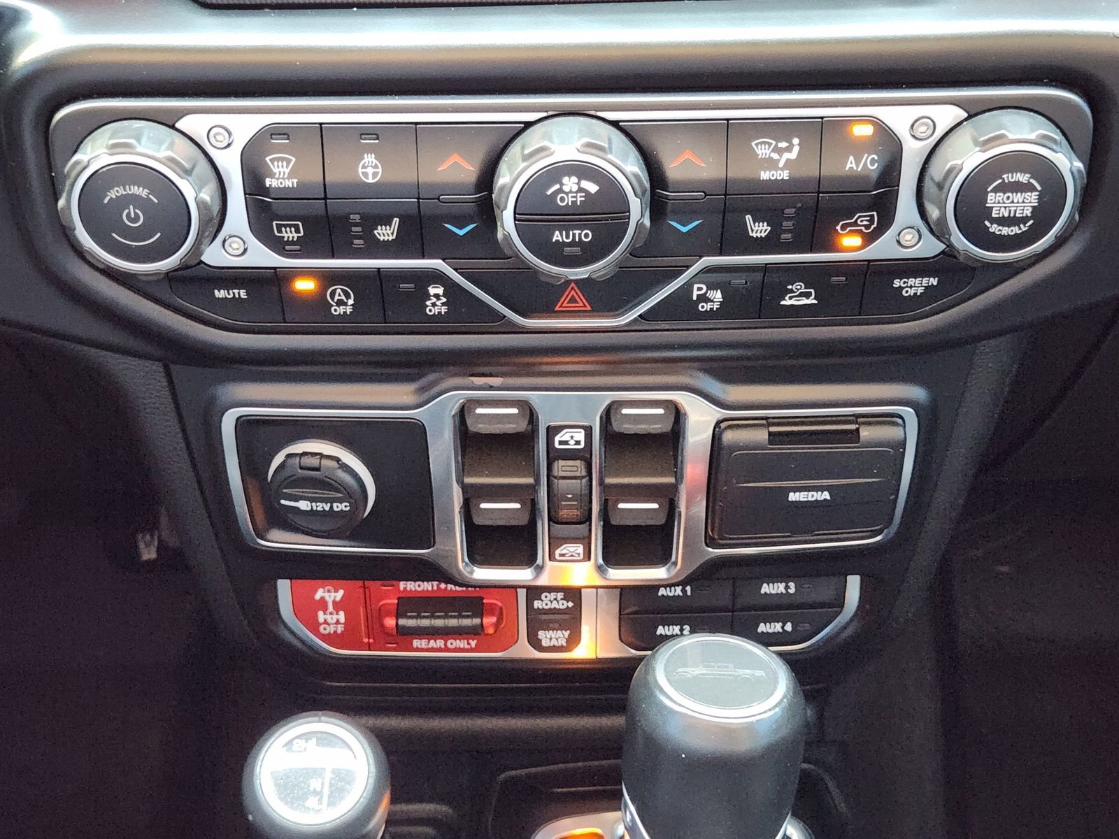 Used 2020 Jeep Gladiator Rubicon AWD/4WD image 21