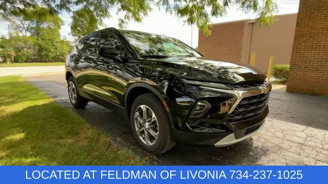 Certified 2024 Chevrolet Blazer LT w/ Convenience Package FWD image 2