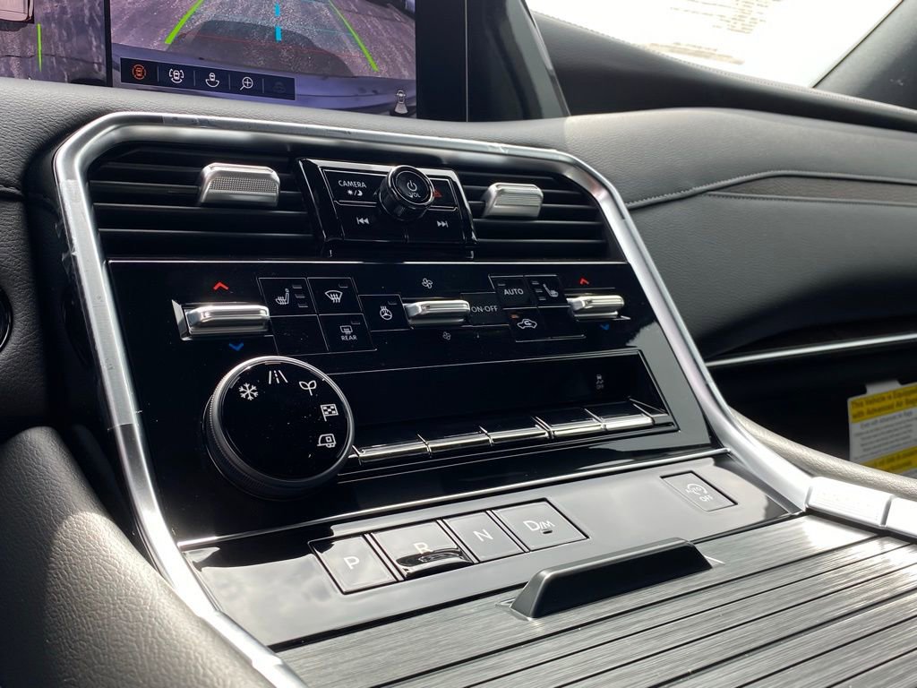 New 2025 Nissan Armada SL w/ Captain's Chari Seat Package image 29