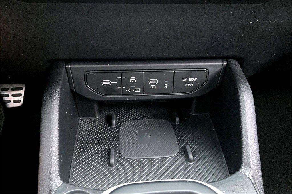 Certified 2025 Kia K4 GT-Line Turbo image 24