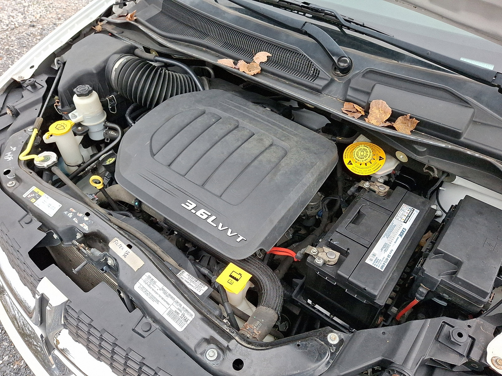 Used 2018 Dodge Grand Caravan SE w/ UConnect Hands-Free Group image 27