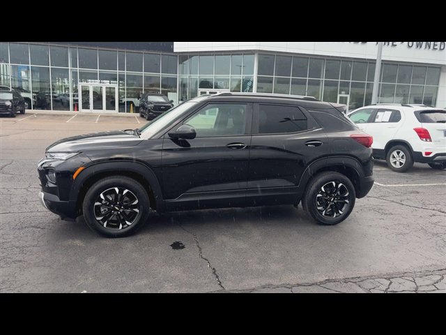 Certified 2023 Chevrolet TrailBlazer LT w/ Convenience Package FWD image 5