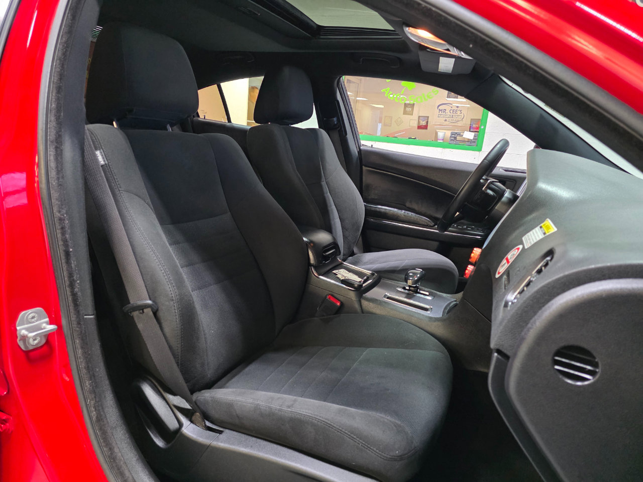 Used 2014 Dodge Charger SXT image 24