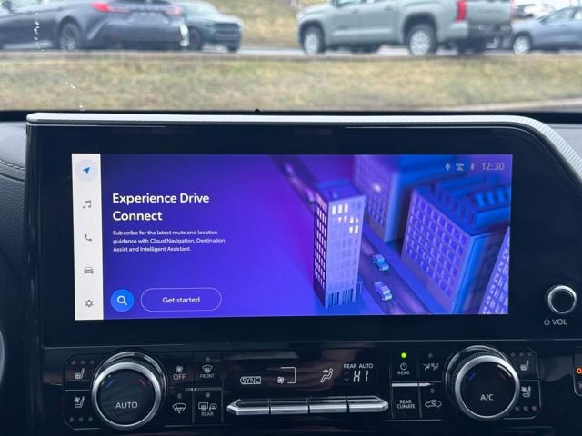 Used 2024 Toyota Highlander Platinum image 27