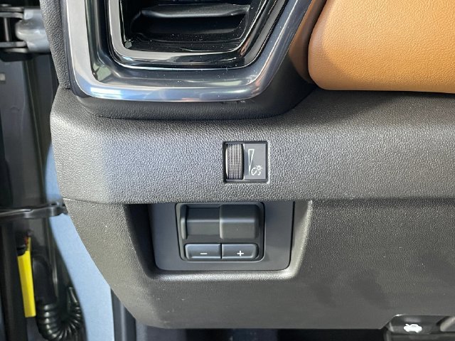 New 2026 GMC Canyon AT4 w/ Nightfall Essentials Package AWD/4WD image 8