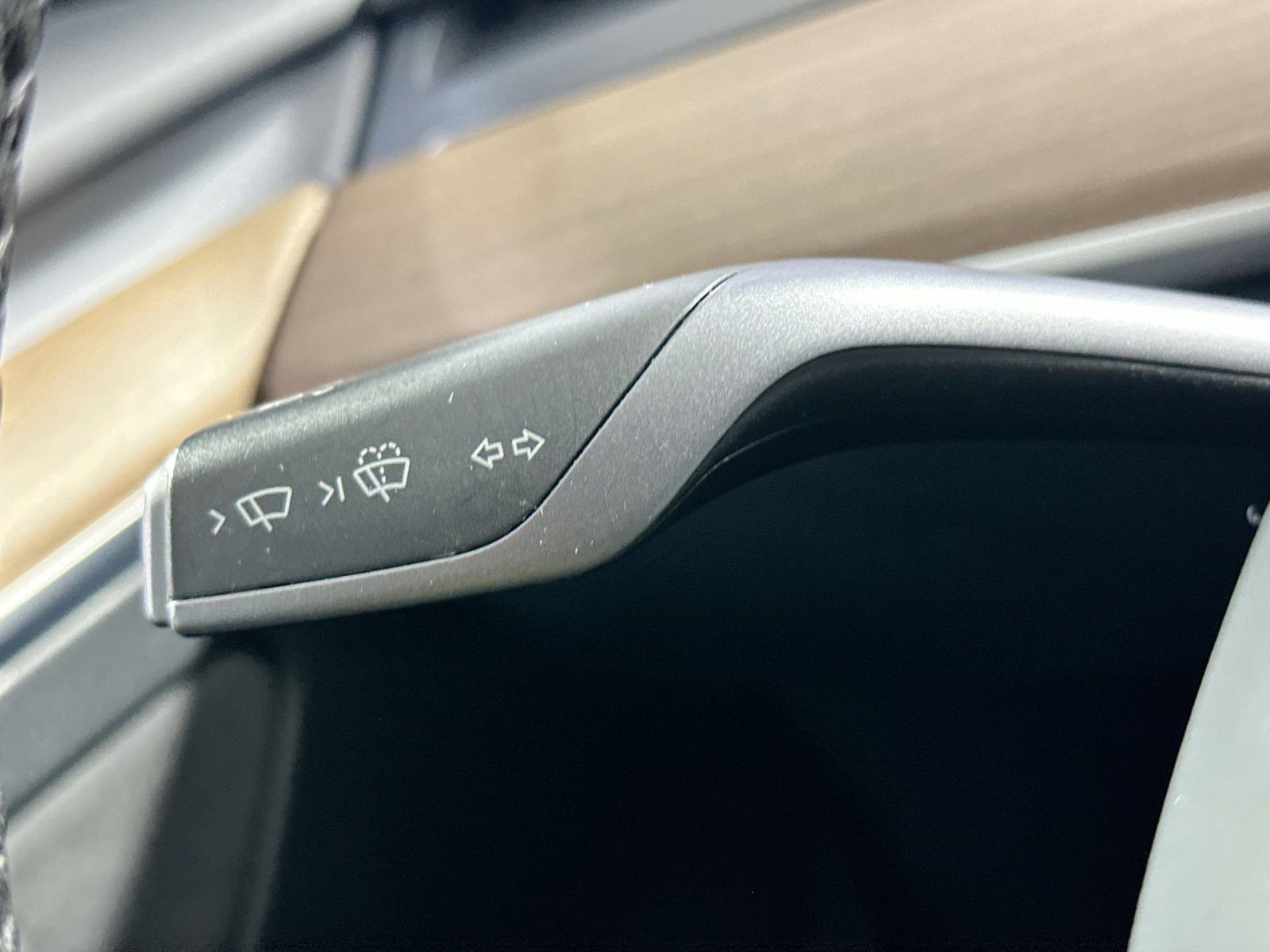 Used 2023 Tesla Model 3 Standard Range image 26