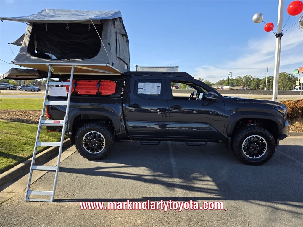 New 2025 Toyota Tacoma TRD Off-Road image 3