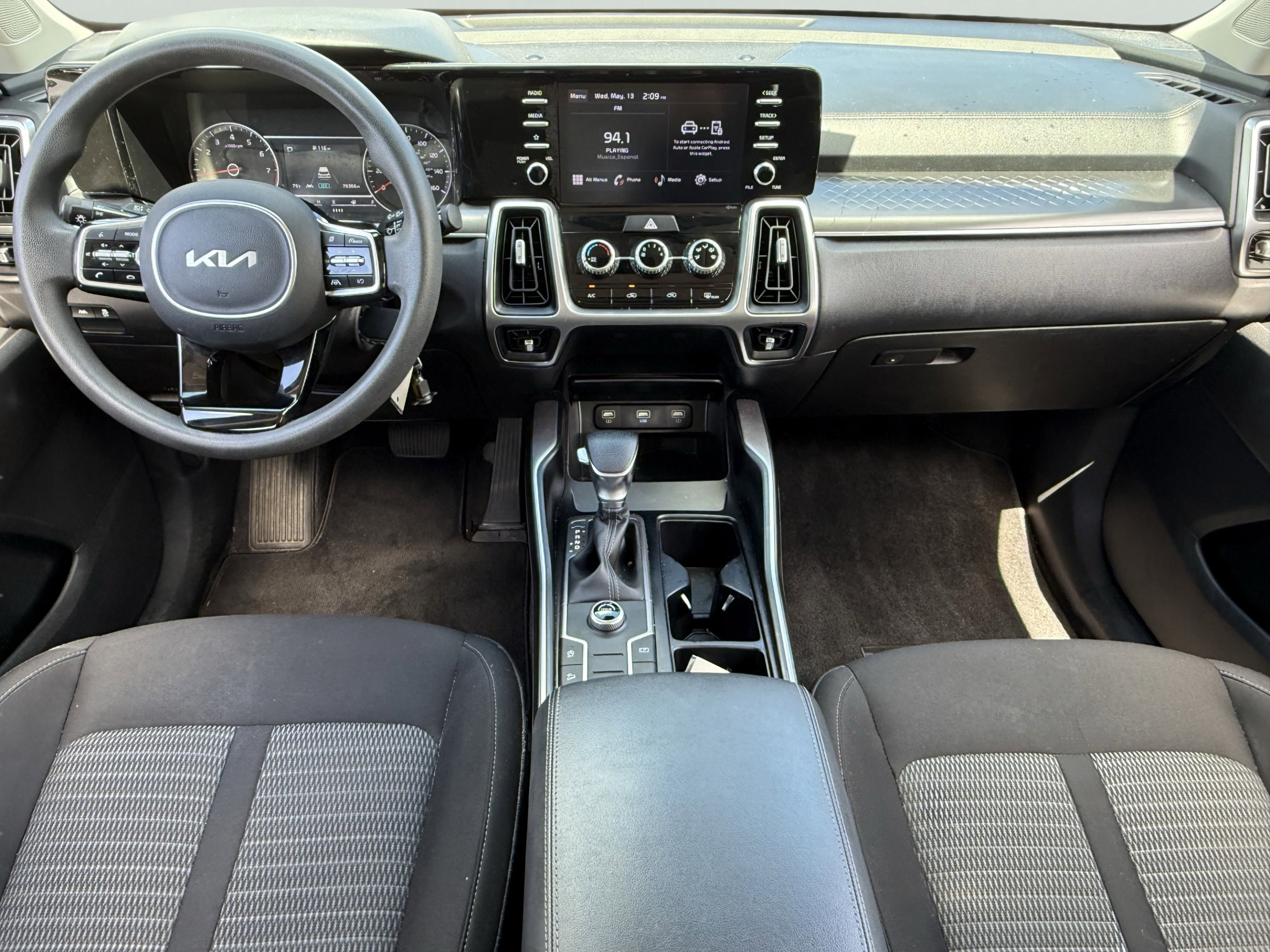 Used 2022 Kia Sorento LX FWD image 8