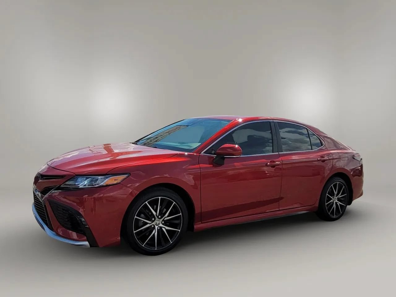 Used 2024 Toyota Camry SE w/ Convenience Package FWD image 7
