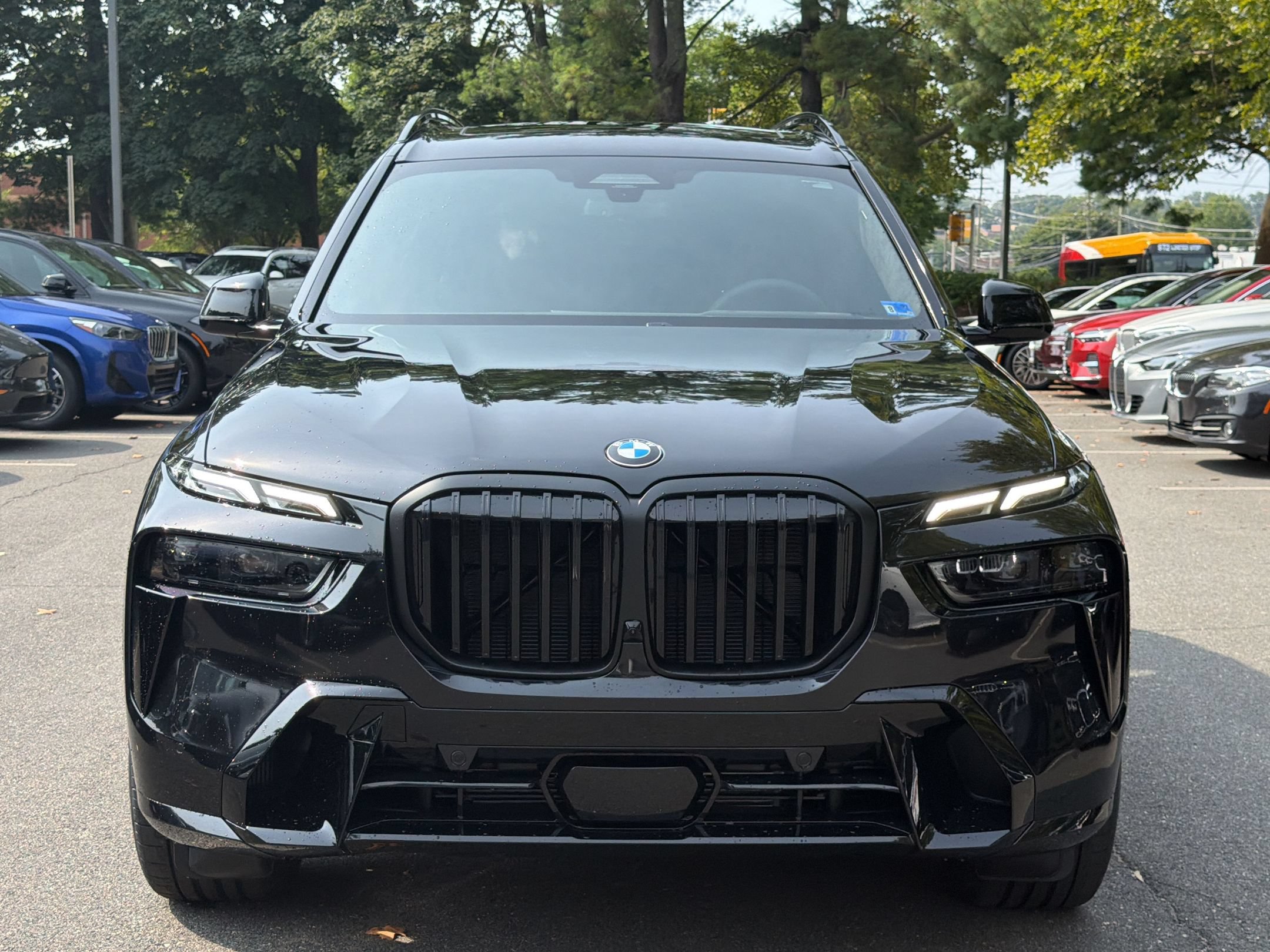 Used 2027 BMW X7 xDrive40i w/ Executive Package AWD/4WD image 6