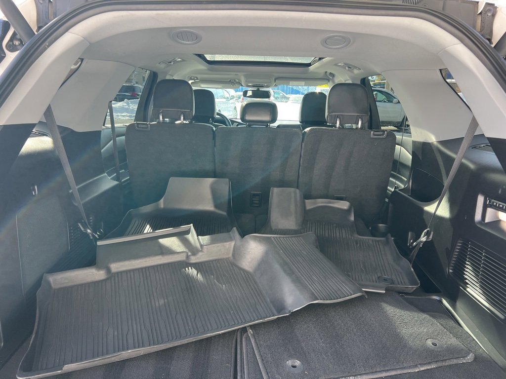 Used 2020 Ford Explorer Limited image 27