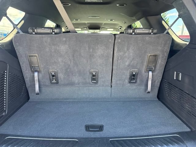 Used 2025 Chevrolet Tahoe LT AWD/4WD image 15
