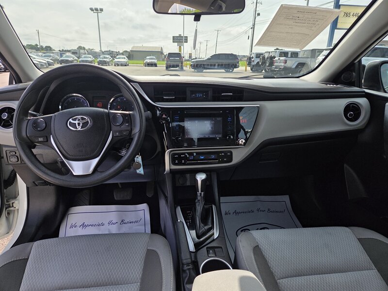 Used 2019 Toyota Corolla LE FWD image 12