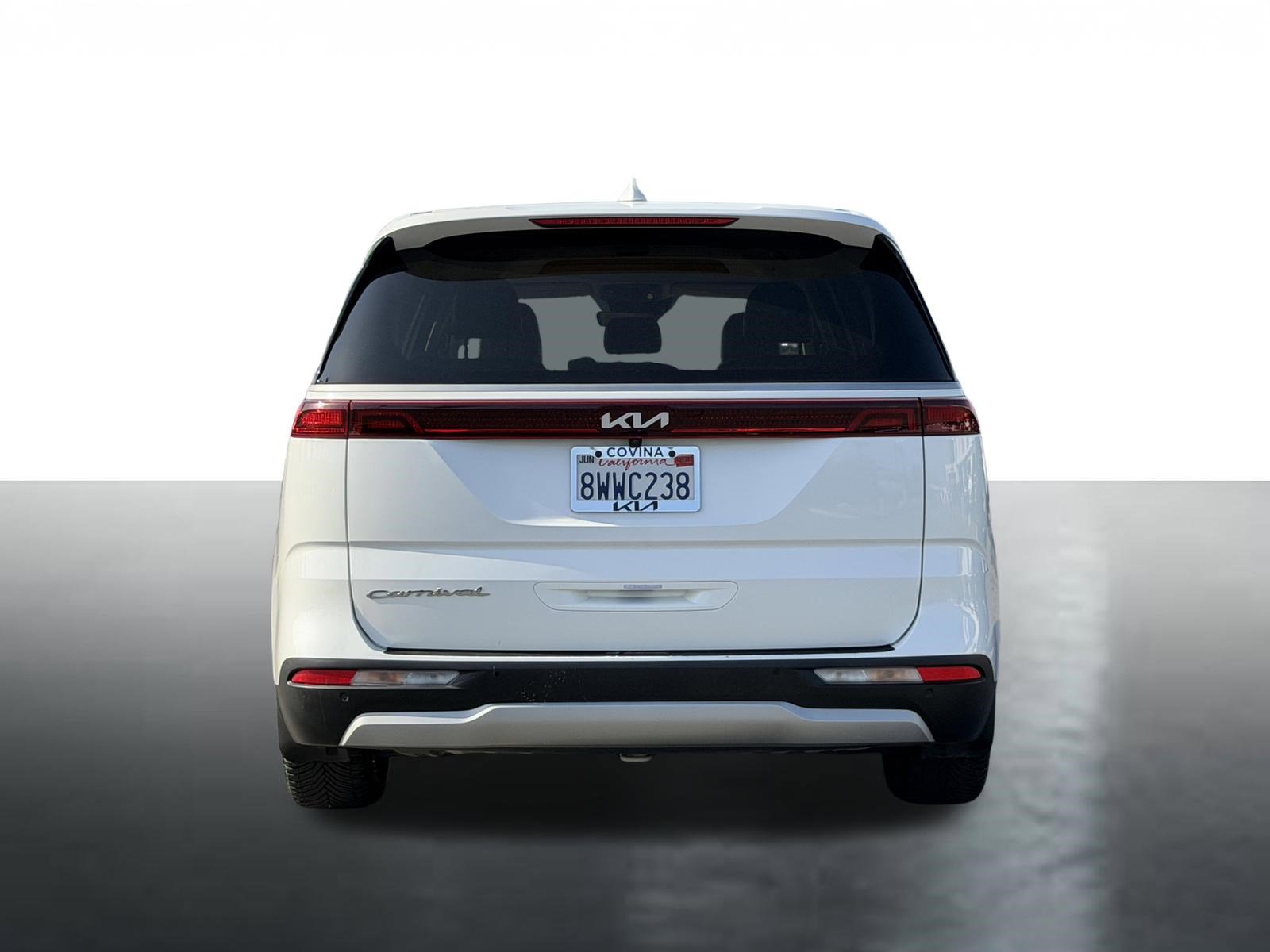 Used 2022 Kia Carnival EX FWD image 7