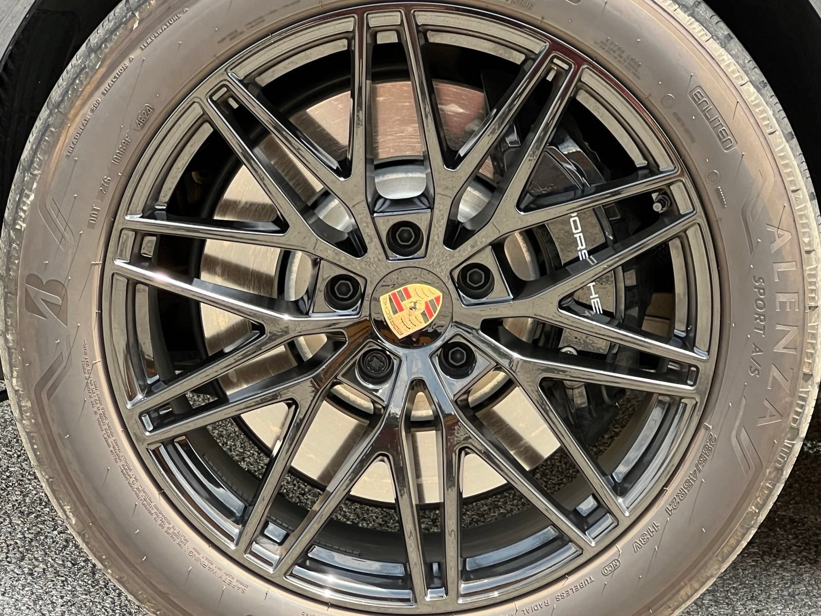 Certified 2025 Porsche Cayenne S AWD/4WD image 14