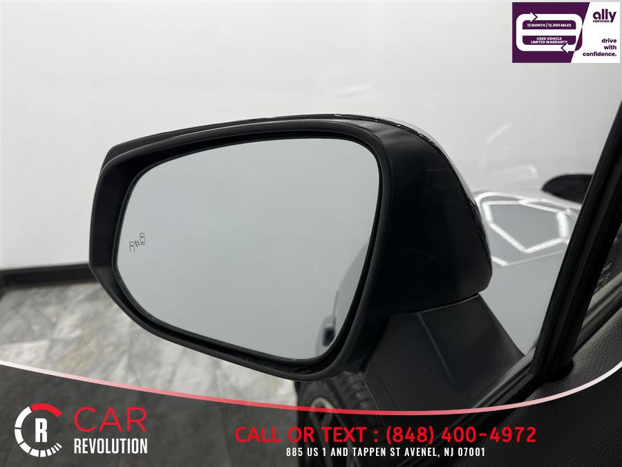 Used 2022 Toyota RAV4 XSE w/ Premium Package image 31