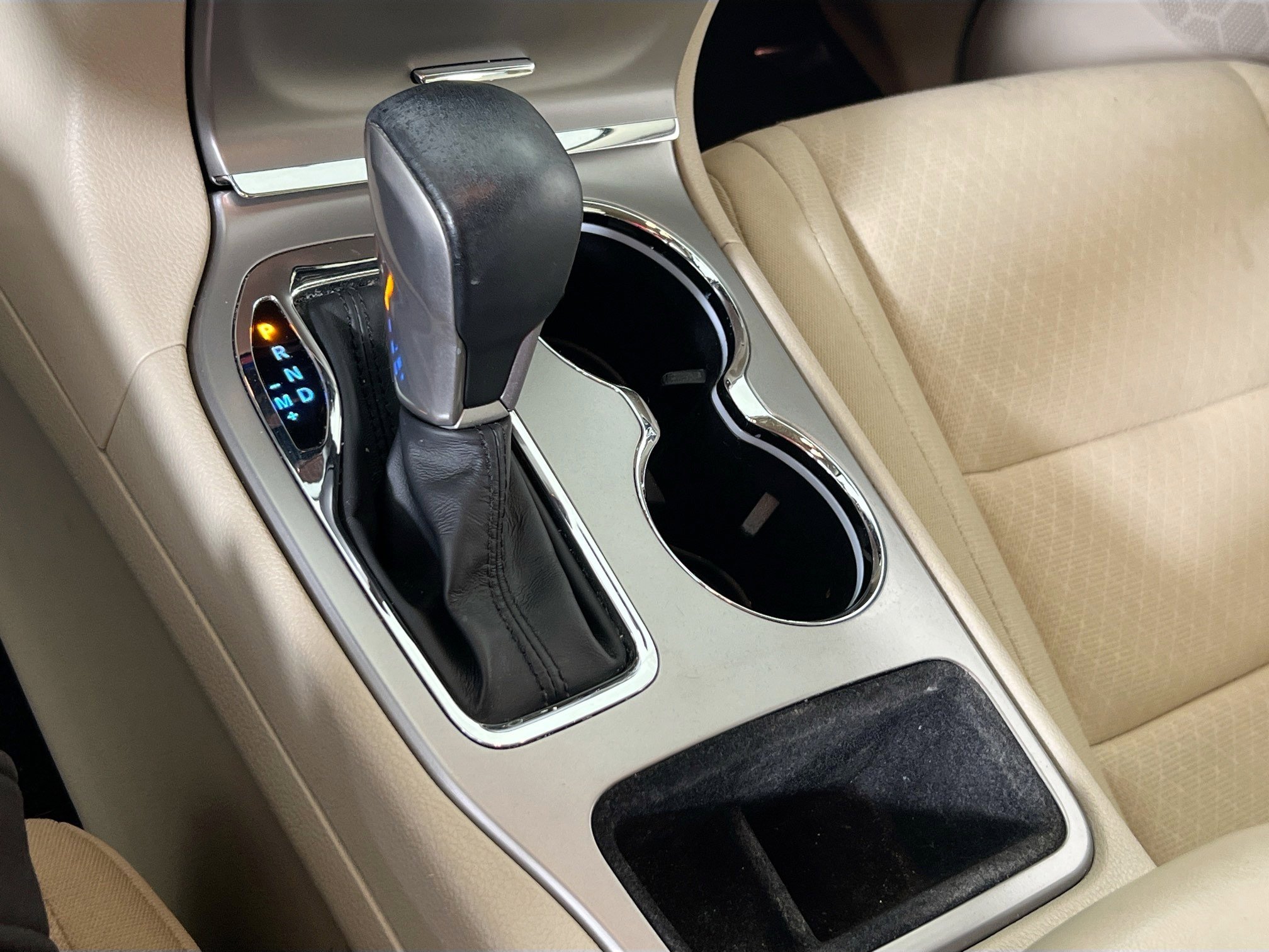 Used 2022 Jeep Grand Cherokee Laredo E image 17