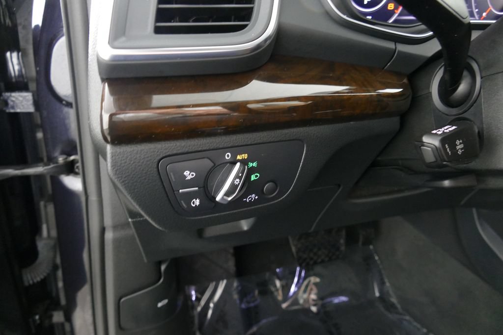 Used 2019 Audi Q5 Premium w/ Premium Plus Package AWD/4WD image 13