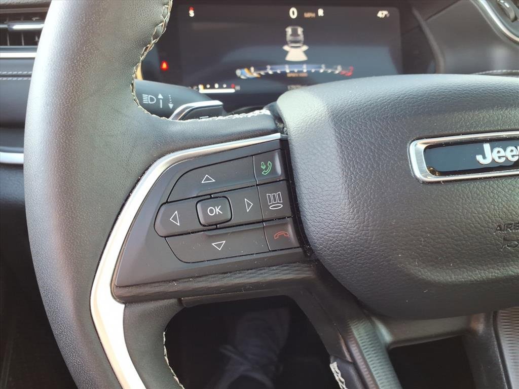 Certified 2024 Jeep Grand Cherokee Altitude image 18