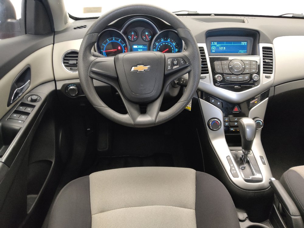 Used 2014 Chevrolet Cruze LS FWD image 22