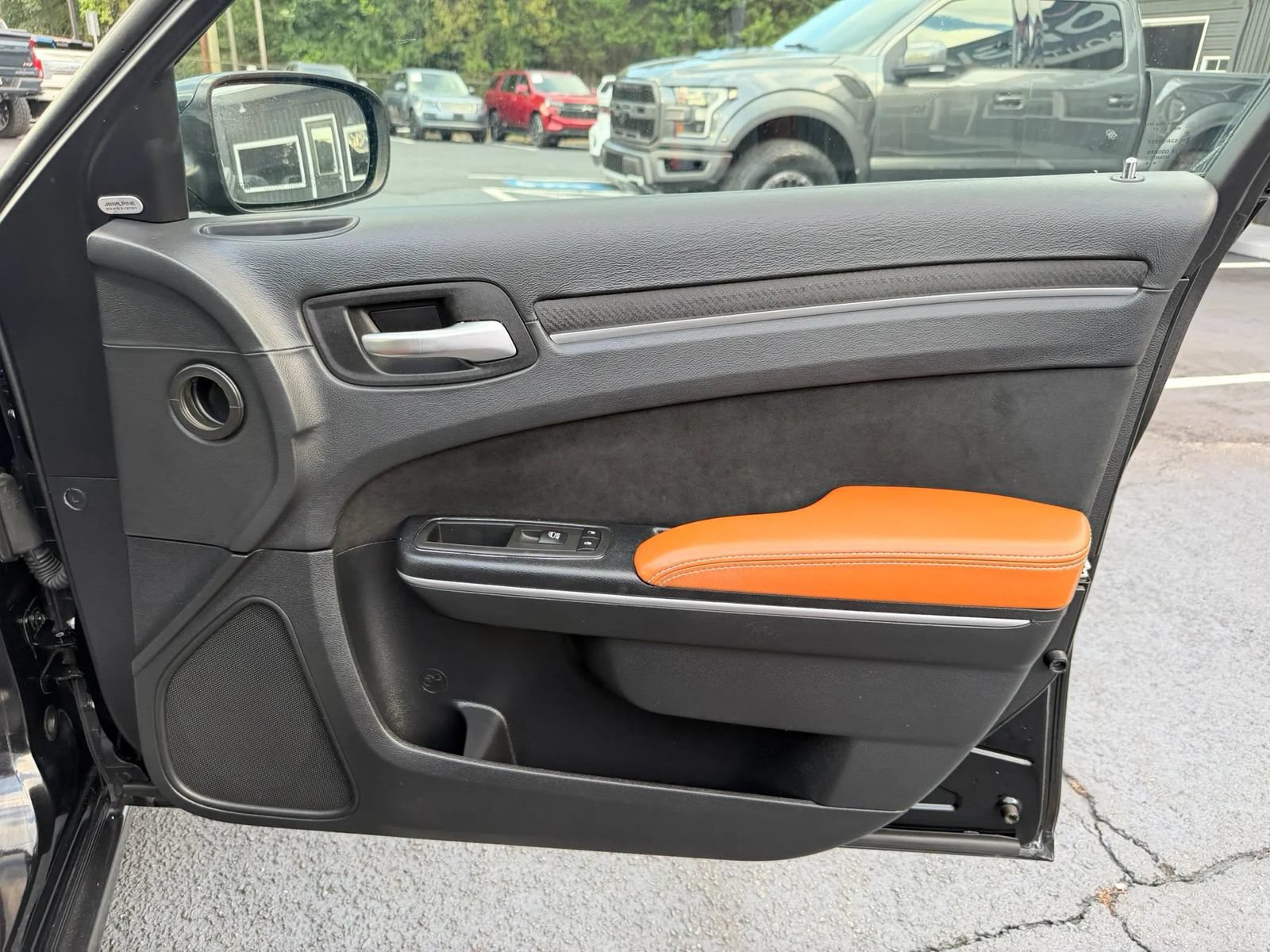 Used 2014 Chrysler 300 SRT8 w/ Leather Interior Group RWD image 29