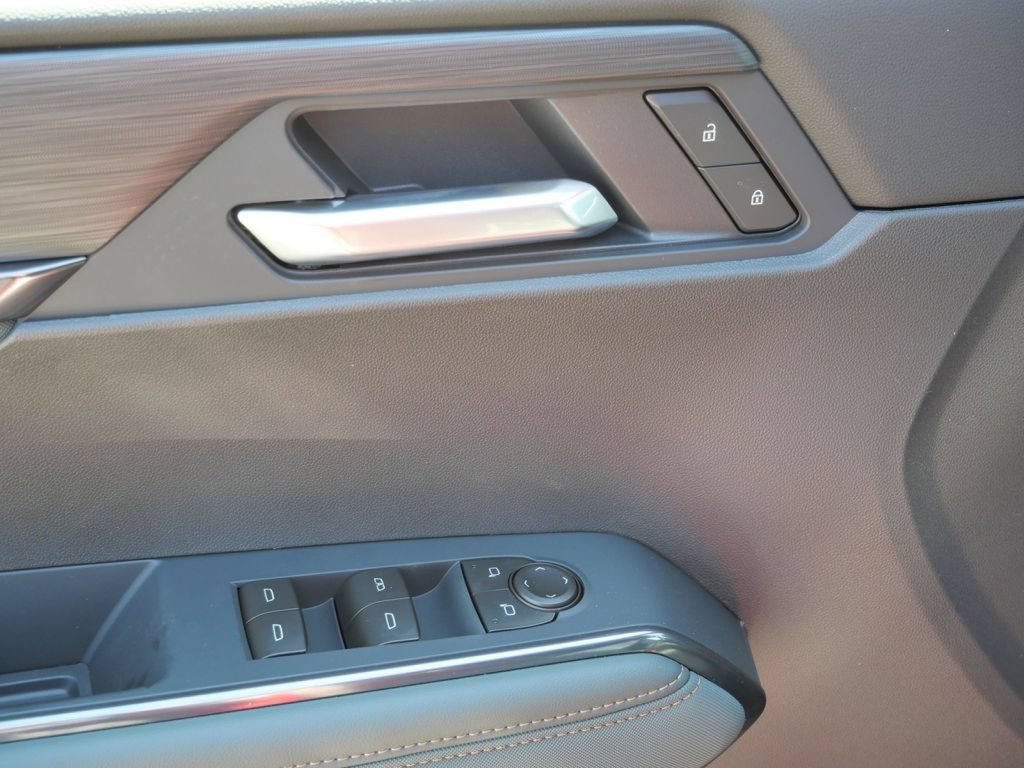 New 2026 GMC Acadia AT4 w/ Luxury Package AWD/4WD image 47