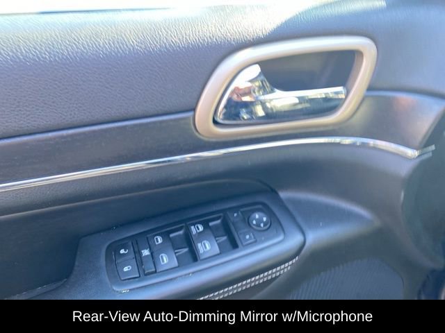 Used 2014 Jeep Grand Cherokee Limited w/ Luxury Group II image 23