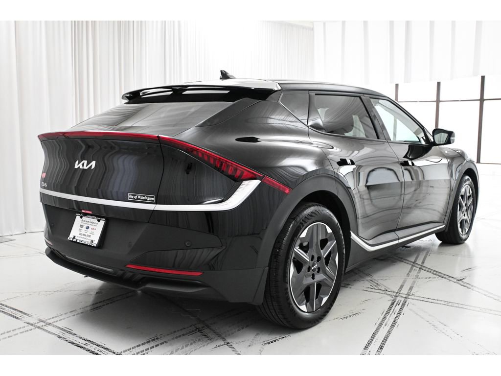 Used 2025 Kia EV6 Light AWD/4WD image 7