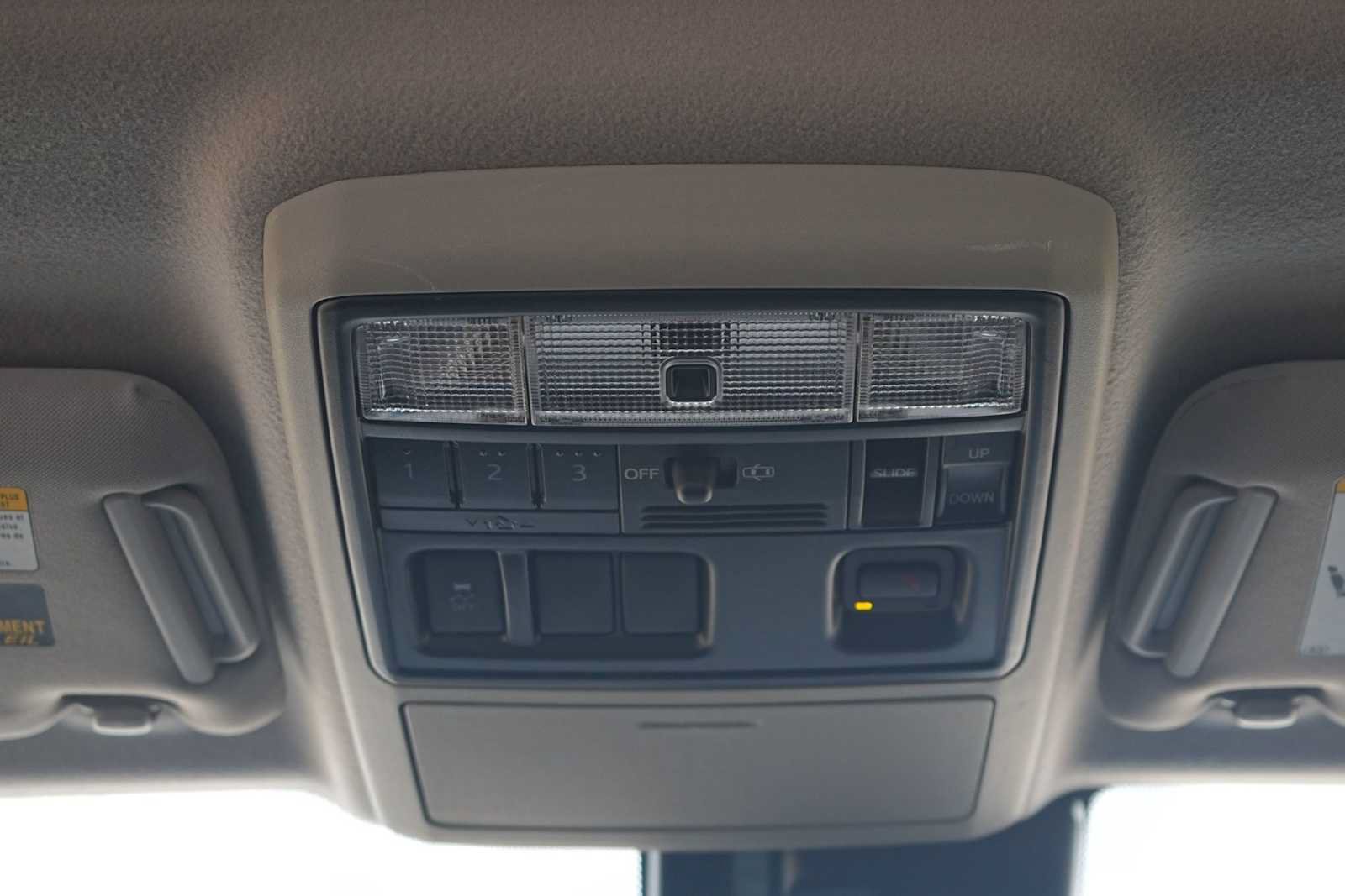 Used 2023 Toyota 4Runner SR5 Premium w/ Moonroof Package RWD image 23