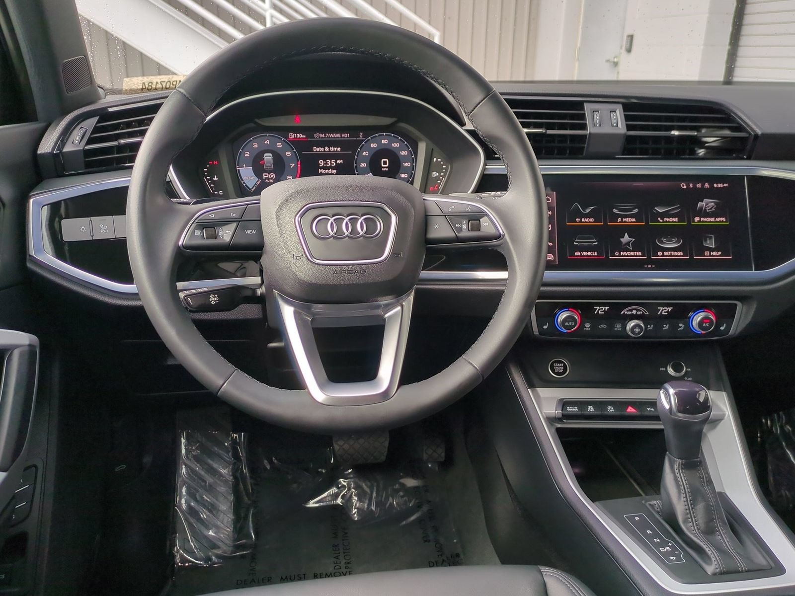 Used 2023 Audi Q3 2.0T Premium w/ Convenience Package AWD/4WD image 9