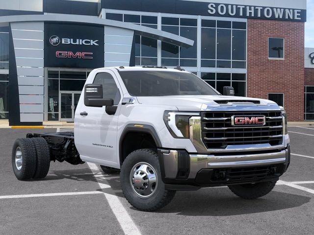 New 2026 GMC Sierra 3500 Pro AWD/4WD image 7