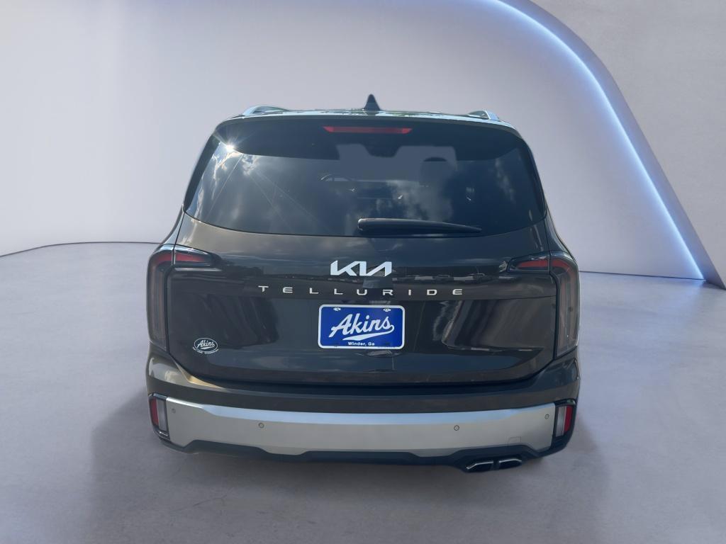 Used 2024 Kia Telluride EX w/ EX Captain's Chair Package FWD image 6