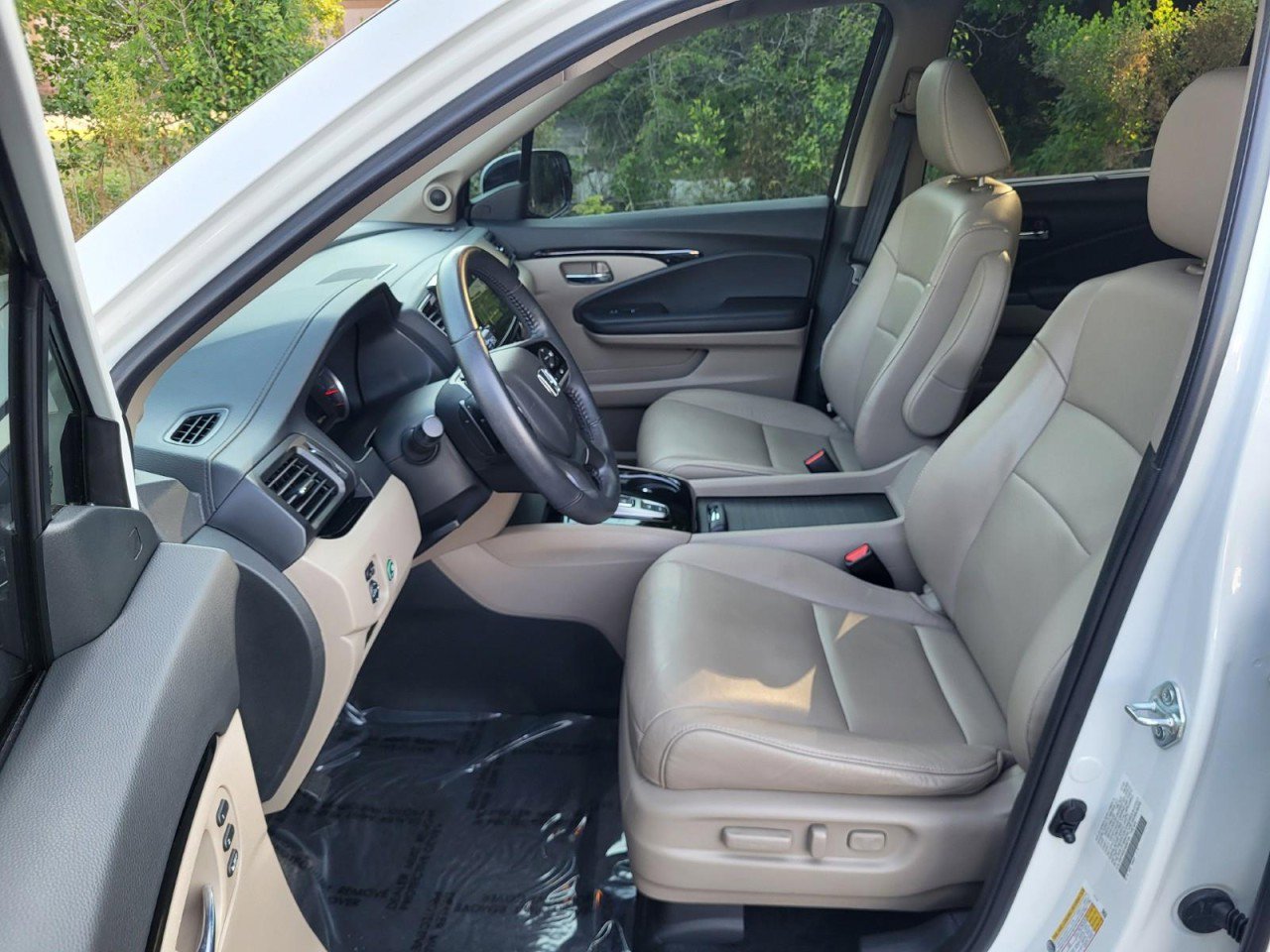 Used 2022 Honda Pilot Touring image 13