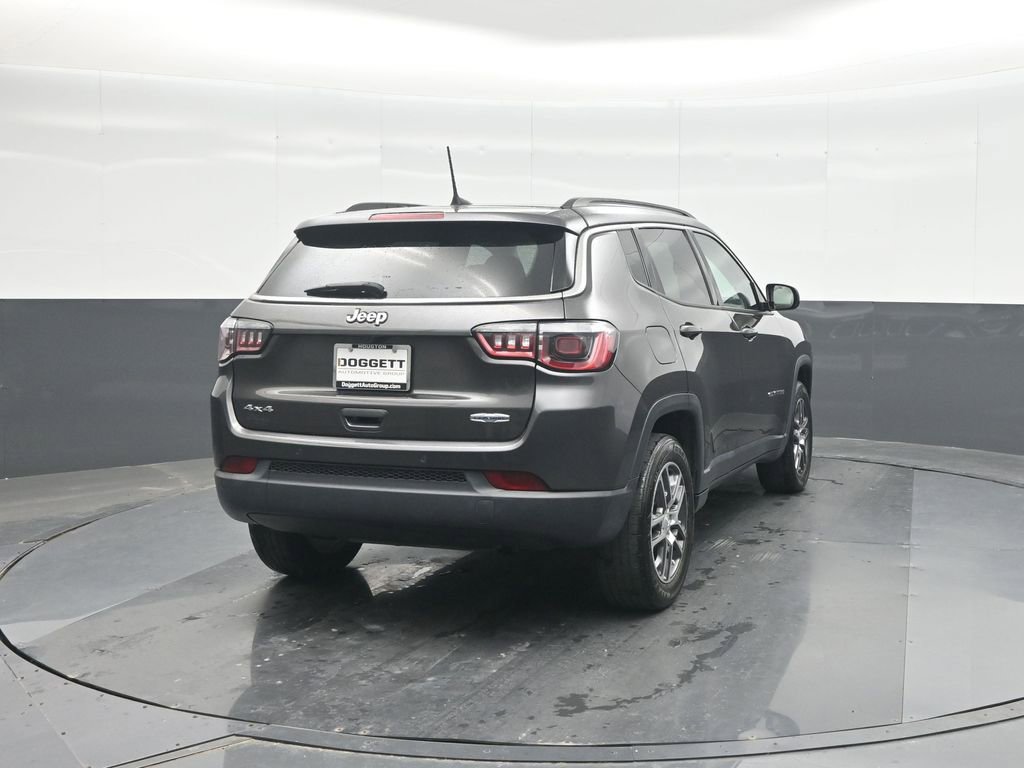 Used 2020 Jeep Compass Latitude AWD/4WD image 24