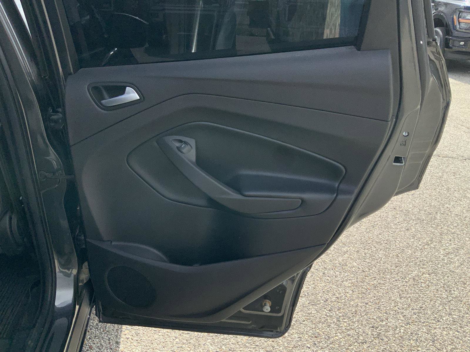 Used 2018 Ford Escape SEL image 51