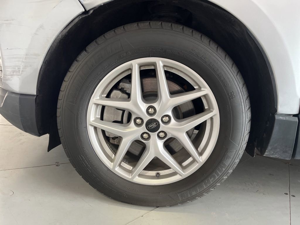 Used 2024 Ford Edge SEL image 14