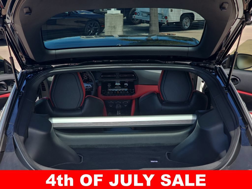 Used 2025 Nissan Z Performance w/ Floor Mat Package RWD image 12