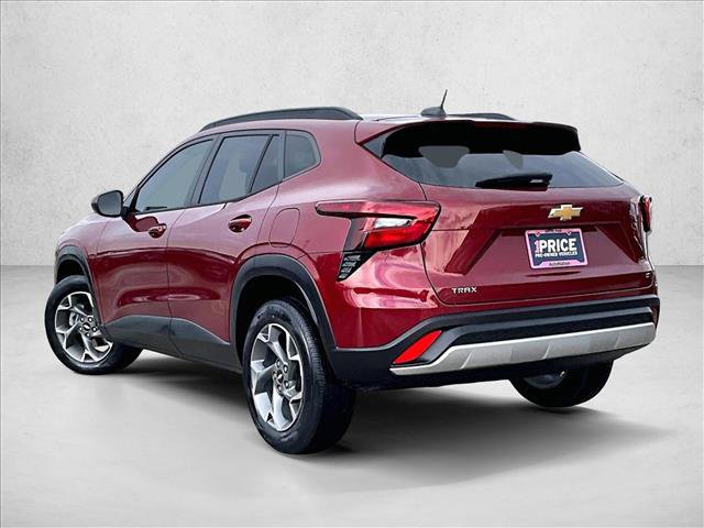 Used 2024 Chevrolet Trax LT FWD image 13