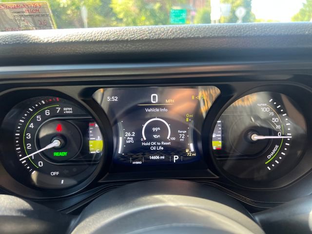 Used 2024 Jeep Wrangler Unlimited image 23