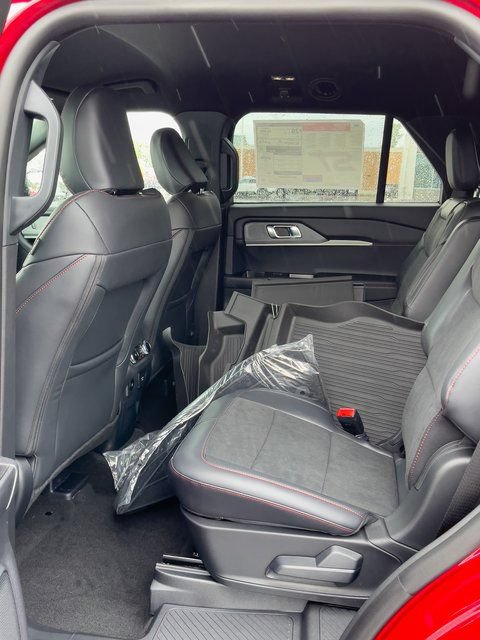 New 2026 Ford Explorer ST AWD/4WD image 9